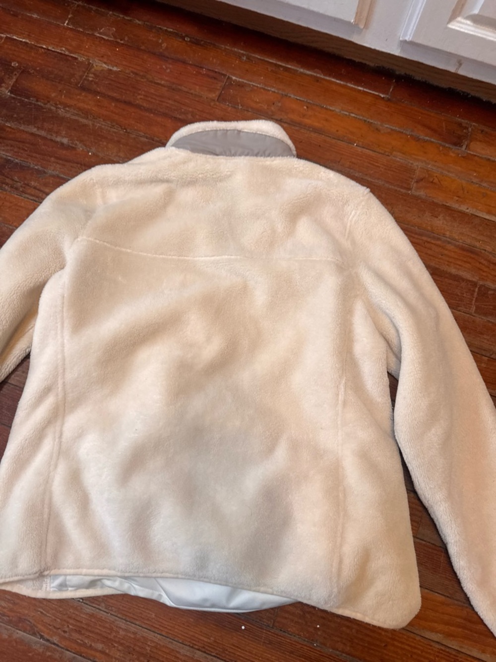 L.L. Bean Cream Sherpa Snap-Placket Pullover with Gray Trim - Picture 5 of 8